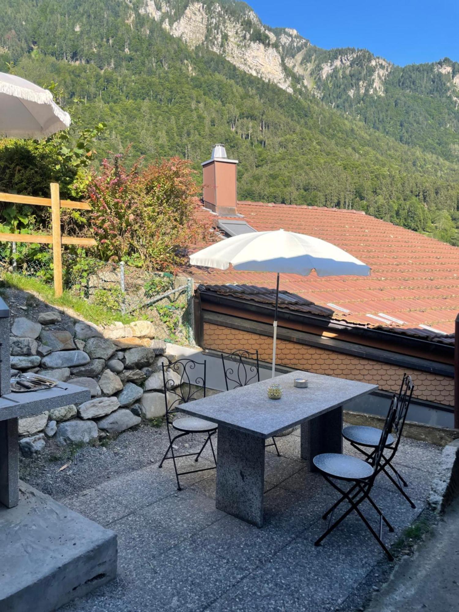 Charming Alpine Retreat By Apartments Capricorn Gsteigwiler Exteriér fotografie